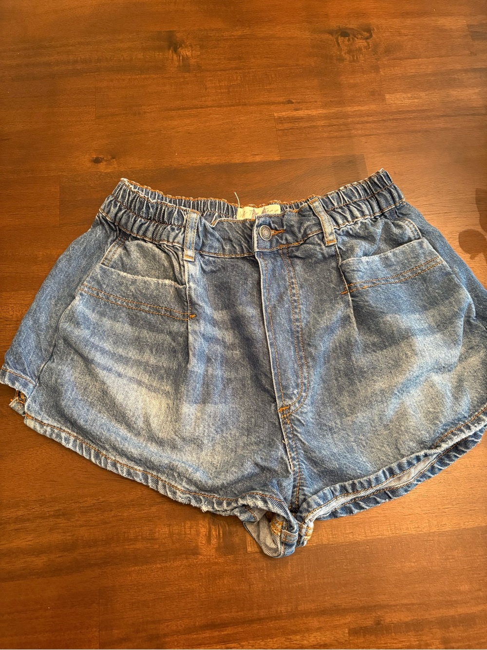 We the Free by Free People blue denim elastic back soft denim shorts size M